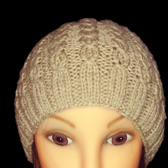 Handmade Beanie 100% Merino Wool 70" Long Cable Pattern Knitted - Picture 5 of 11